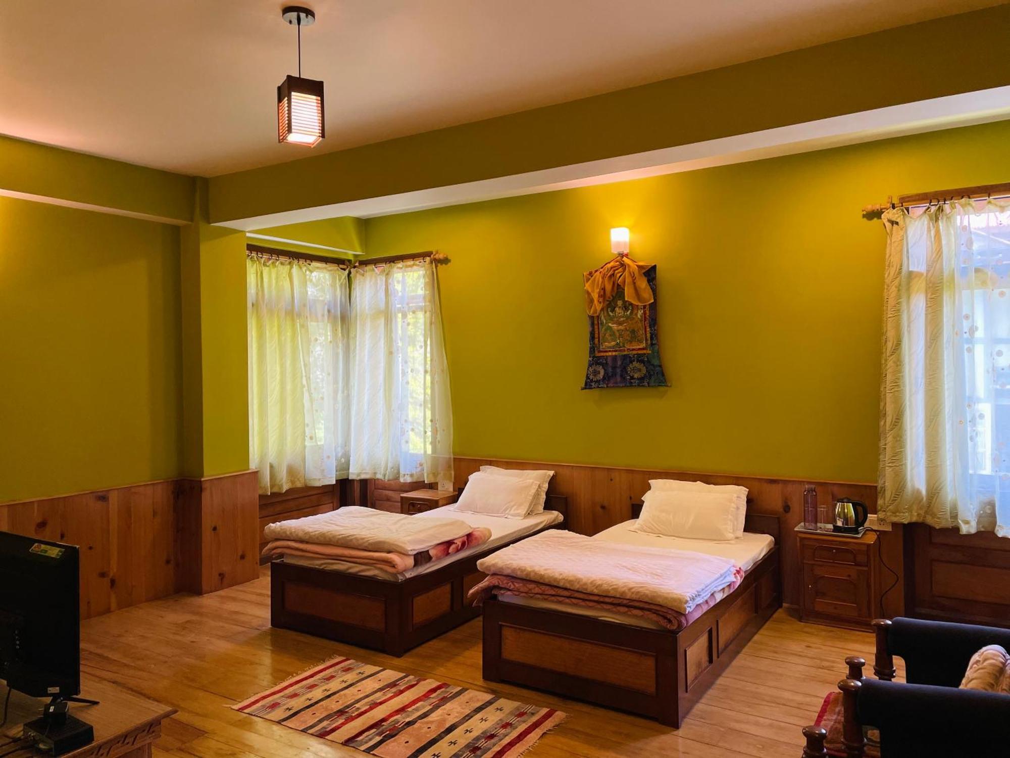 Martam Farmhouse Pelling Exterior photo